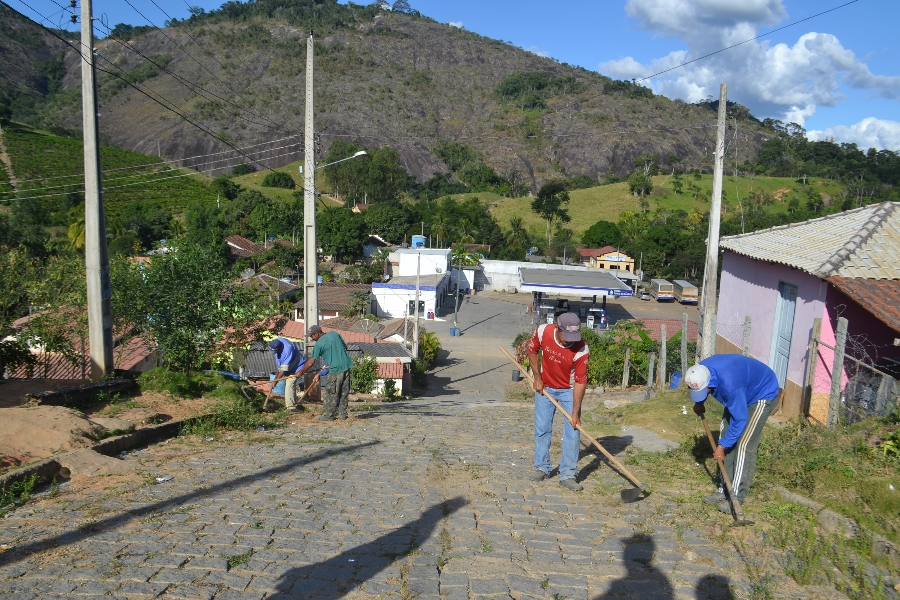 Ruas do distrito de Todos os Santos receberam capina, limpeza e lavagem e pintura de meios fios