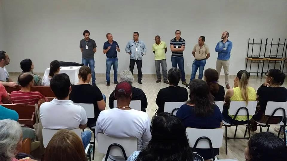 Curso de capacitação dos profissionais de saúde de Vila Pavão dirigido pela equipe da Secretaria de Estado da Saúde e Ministério da Saúde