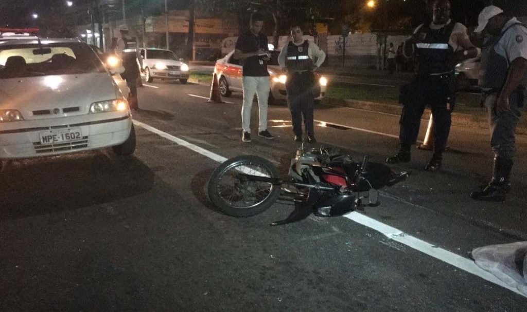 O acidente aconteceu na Avenida Vitória, em Jucutuquara, próximo ao IFES.