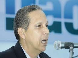 Luciano de Paiva Alves, que está afastado do cargo desde abril de 2017