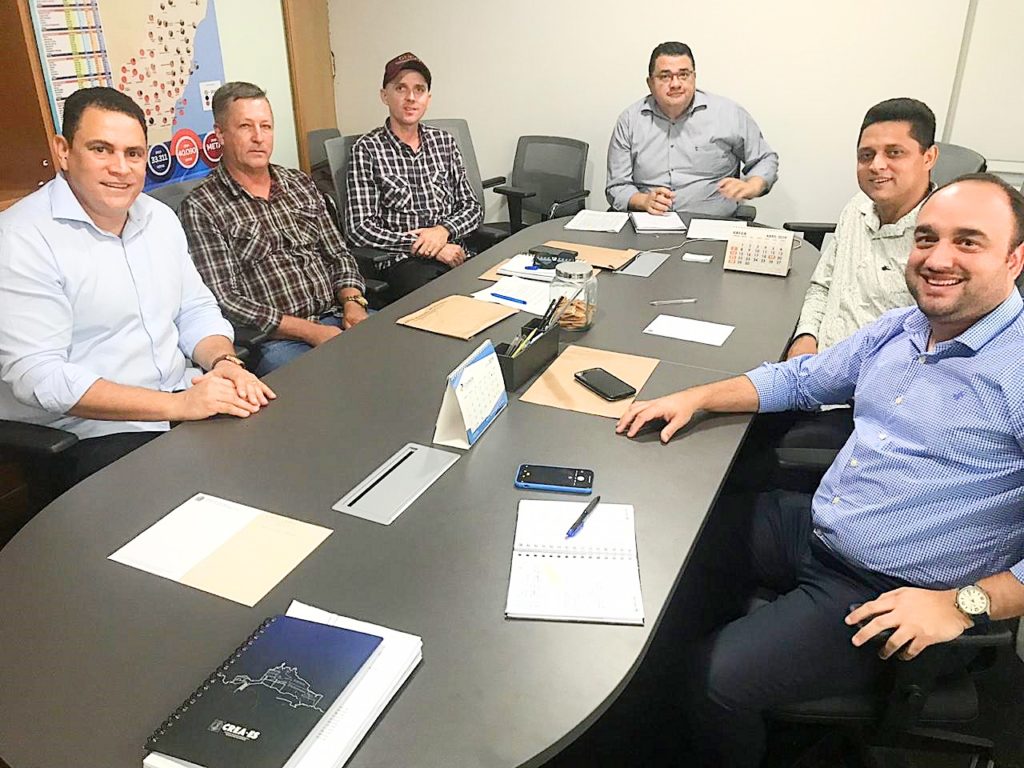 As lideranças foram buscar o apoio dos parlamentares no sentido de atender as demandas de Vila Pavão