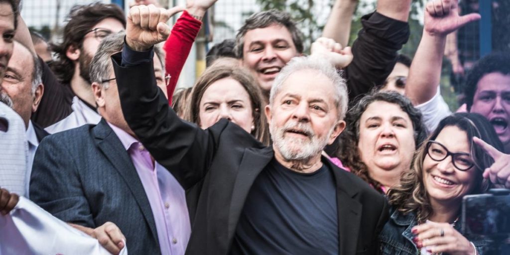 lulalivre04-5012965f2f6587f6010e43a452cd24a4-1200x600