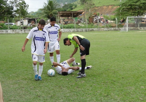 Santos arranca empate jogando em  Pancas