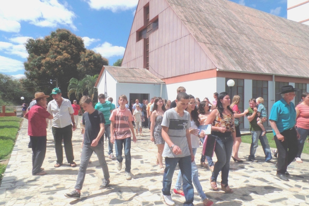 “Igrejona” encerra  mês  da família 2014 com festividades
