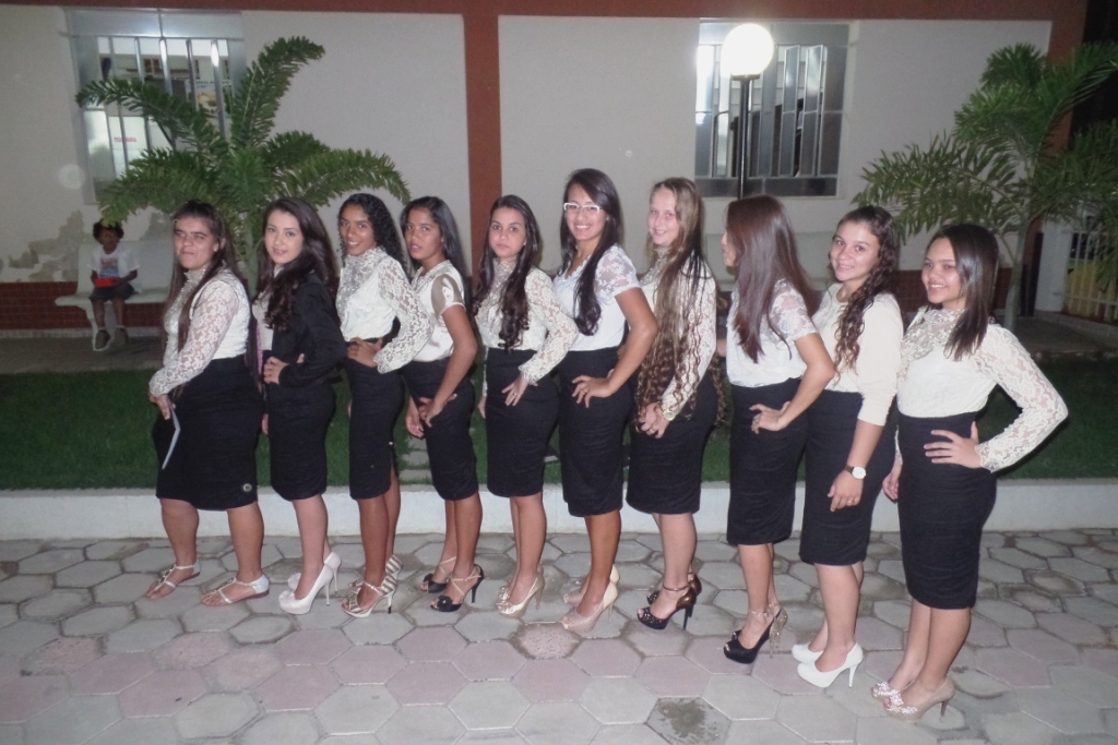Jovens pavoenses mostram seus talentos no 2º dia de Louvor da Igreja Assembleia