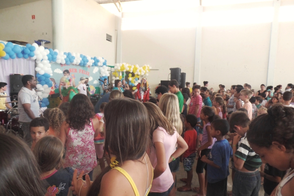 Fotos da ‘Tarde Feliz’, promovida pela Igreja Presbiteriana de Vila Pavão