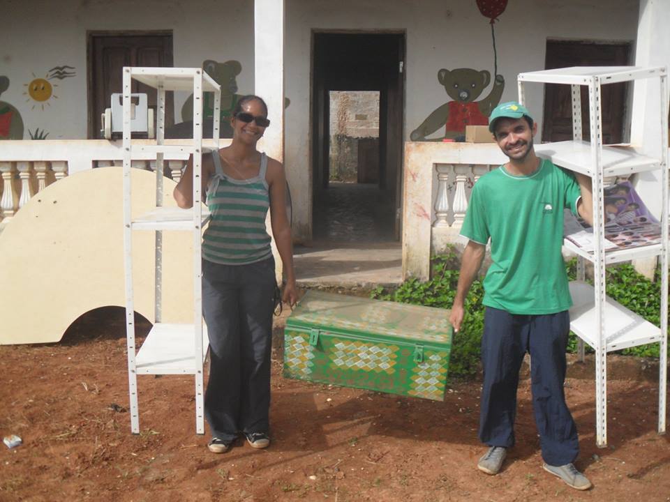 Um dia no dia das crianças na África. Conheça o trabalho dos missionários de Vila Paulista