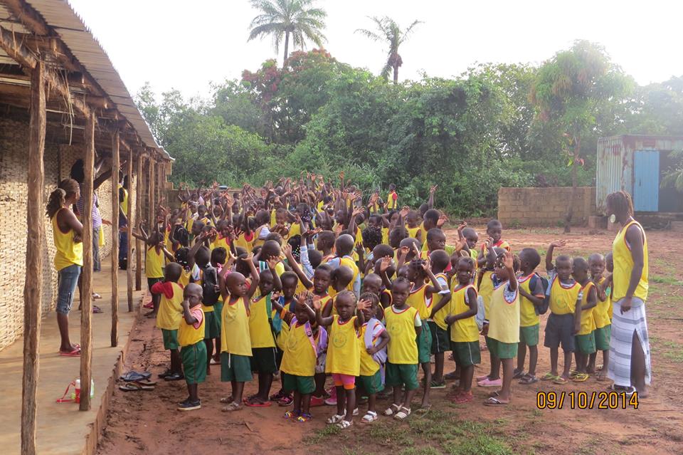 Um dia no dia das crianças na África. Conheça o trabalho dos missionários de Vila Paulista