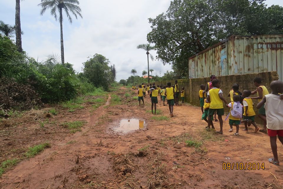 Um dia no dia das crianças na África. Conheça o trabalho dos missionários de Vila Paulista