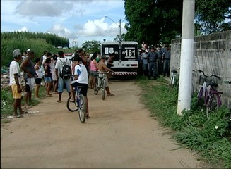 Rapaz é morto a pedradas e corpo é encontrado em terreno baldio de Linhares