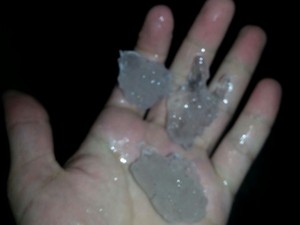 Chuva de granizo atinge interior de João Neiva e Santa Teresa, no ES