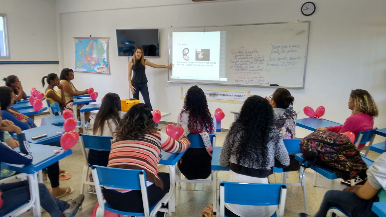 Governo do Estado lança edital de concurso com 1.178 vagas para professor