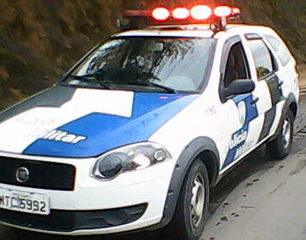 PM de Vila Pavão prende jovem com drogas dentro de sombrinha