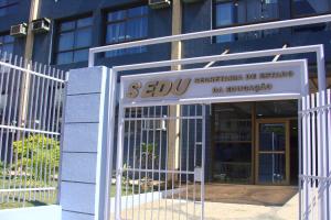 Processo seletivo:  Sedu abre 2.231 vagas de auxiliar