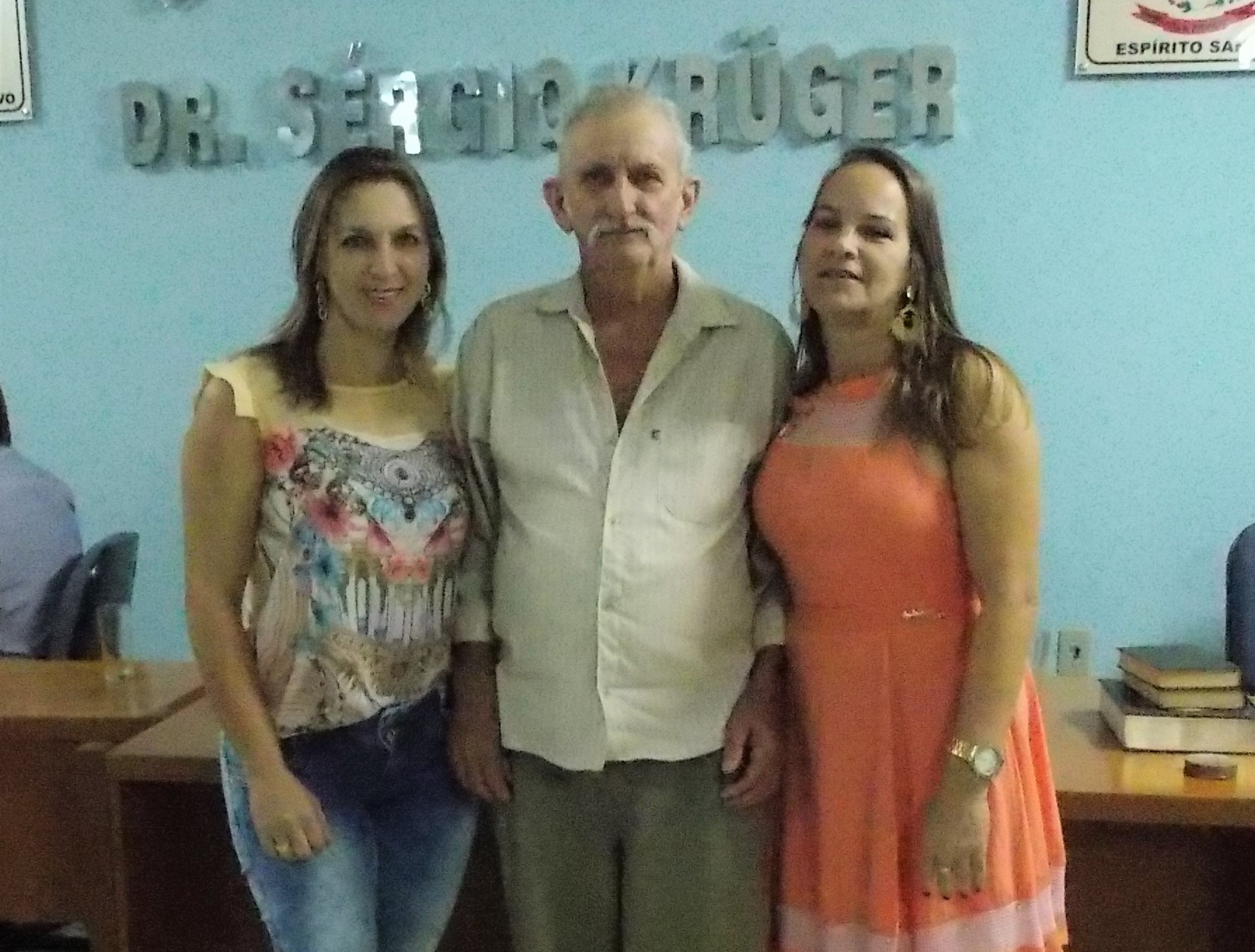 Dona Rita, antiga parteira de Vila Pavão, dá nome ao posto de saúde de Córrego Lindemberg