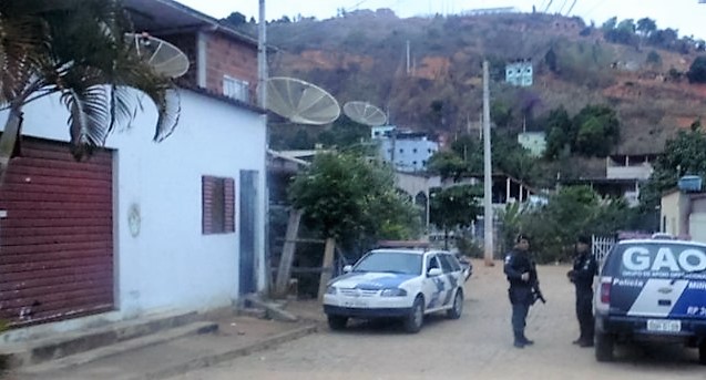 Polícia procura homem que ataca mulheres em Barra de São Francisco