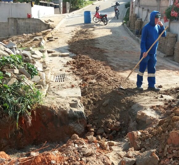 Prefeitura de Vila Pavão realiza serviços em várias frentes para atender demandas da população