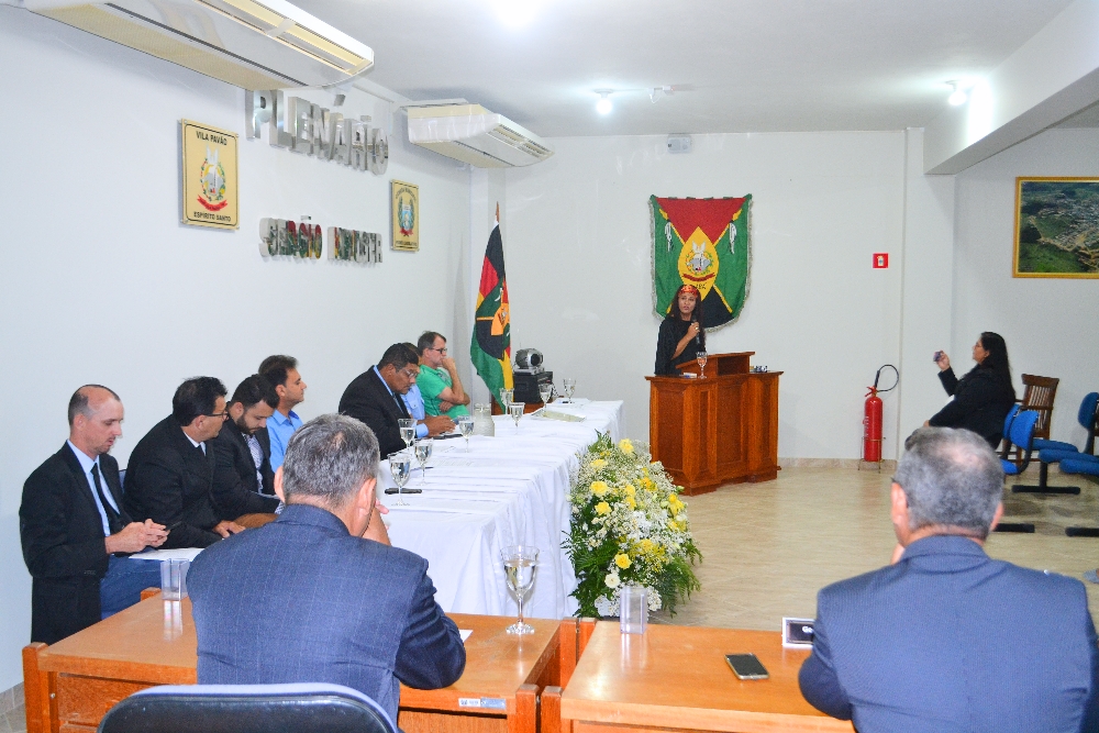 Última sessão da Câmara de Vila Pavão homenageia grupo Zacimba Gaba