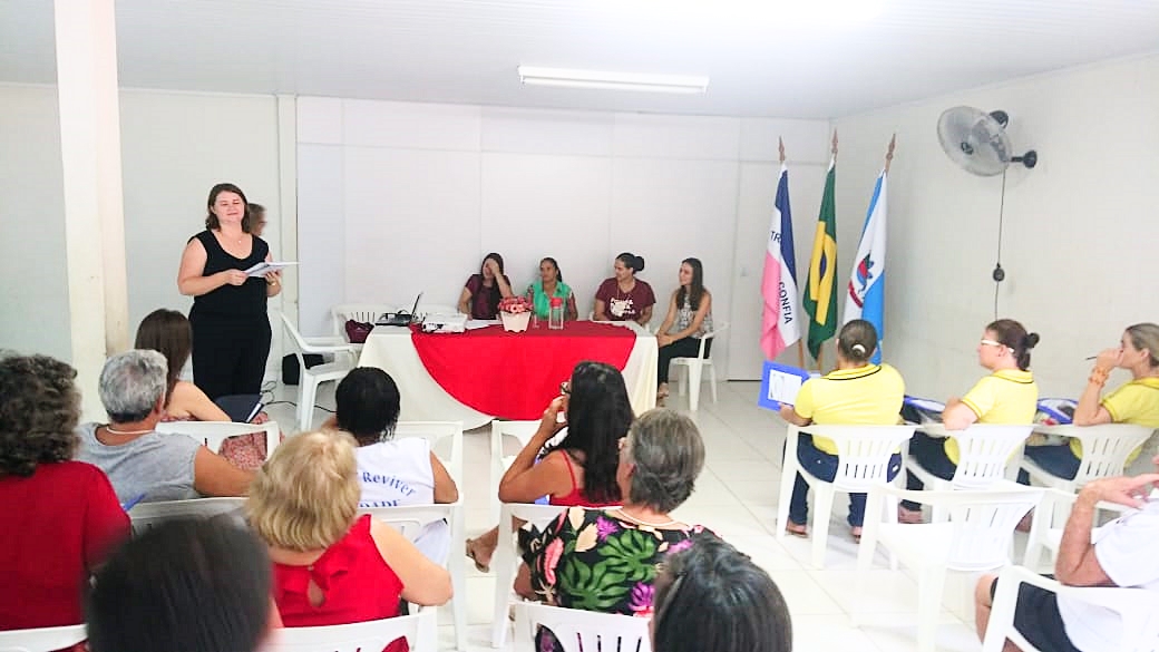 Conferência em Vila Pavão debate direitos da pessoa idosa