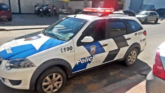 Homem é detido pela PM em Vila Pavão por porte ilegal de arma de fogo