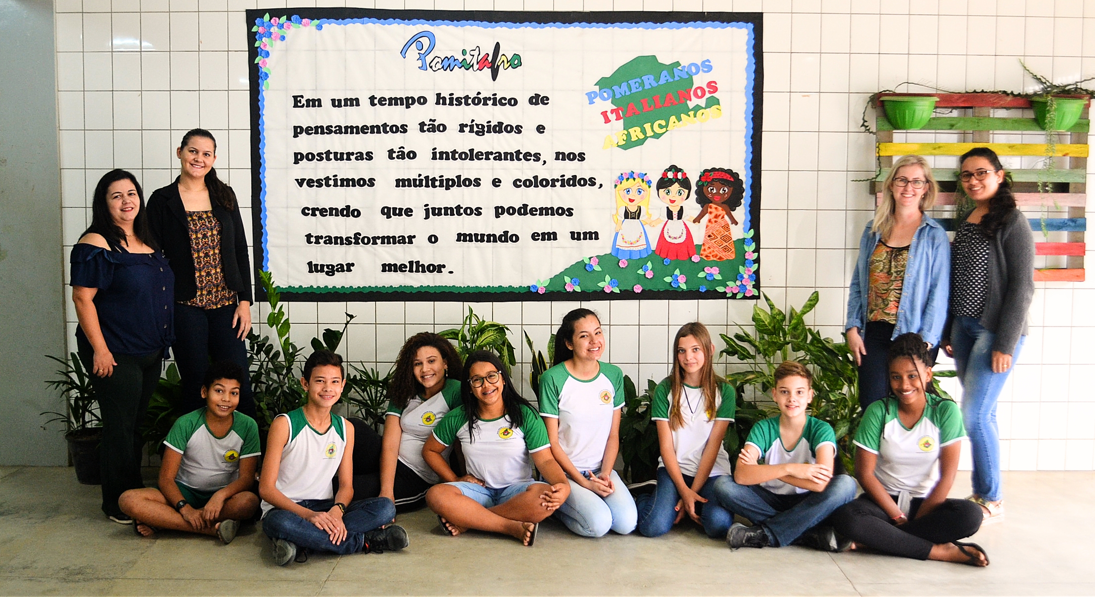Escolas de Vila Pavão promovem a Pomitafro na sala de aula