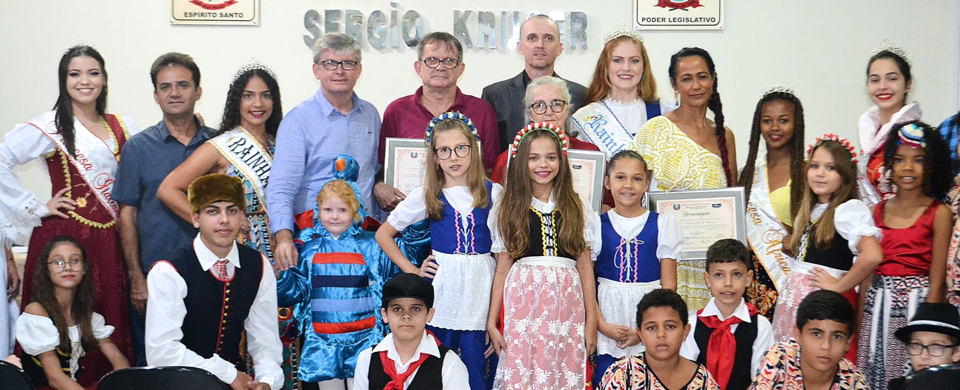 Emoção e alegria marcam a cerimônia em homenagem aos fundadores da Pomitafro