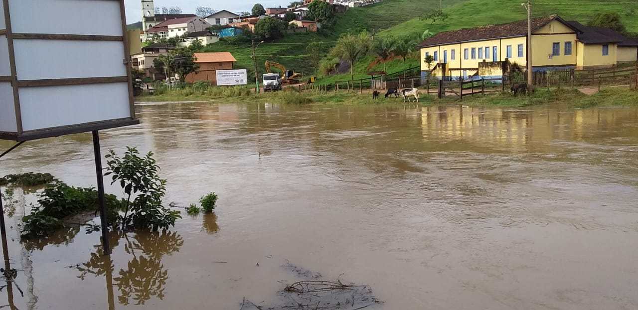 Previsão de mais chuva e temporais para este domingo em todo o Espírito Santo