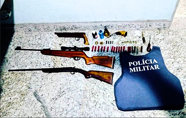 Polícia Militar apreende armas no interior de Vila Pavão