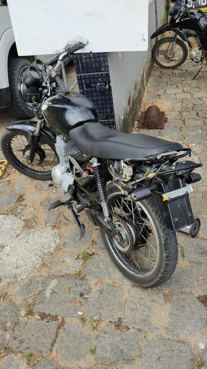 Moto roubada em Vila Pavão é encontrada pela PM em Nova Venécia