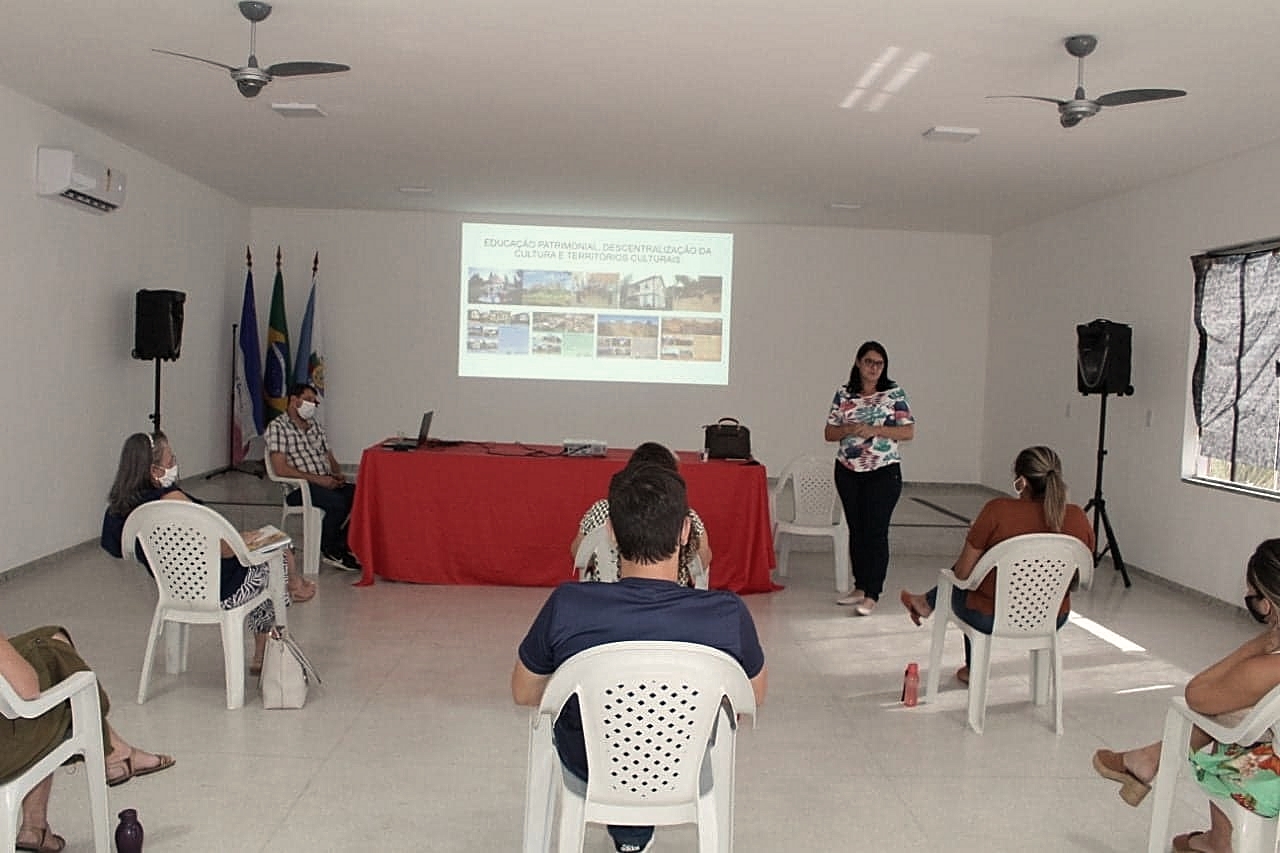 Vila Pavão realiza primeiro encontro para discutir educação patrimonial e descentralização da cultura