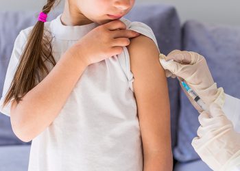 ES deve receber 24 mil doses do primeiro lote da vacina contra covid-19 para crianças