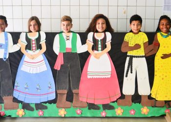 Escolas de Vila Pavão desenvolvem a Pomitafro na Sala de Aula
