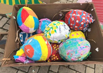 Vídeo | Vândalos destroem praça e decoração de Páscoa em Vila Pavão