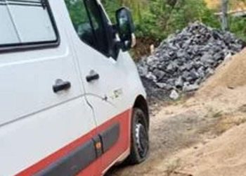 Paciente escapa de tiros em ambulância, mas morre a caminho do hospital