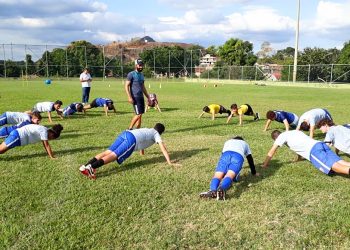 Vila Pavão leva Projeto Campeões do Futuro para as comunidades do interior