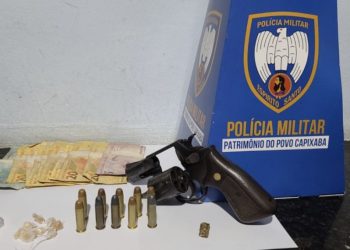 Polícia apreende arma de fogo, munições e drogas em Vila Pavão