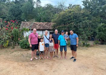 Alemães fazem visita cultural e turística a Vila Pavão