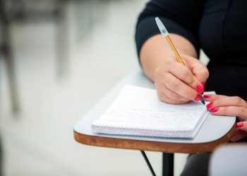 Governo do ES oferta 9 mil vagas em cursos de qualificação de graça; veja como concorrer