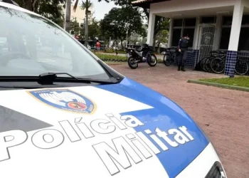 Homem é encontrado morto em zona rural de Nova Venécia; vítima vestia camisa do Botafogo
