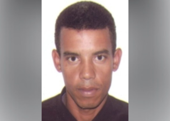 Crime brutal em Nova Venécia: adolescente mata homem a facadas e vai a bar beber após o crime