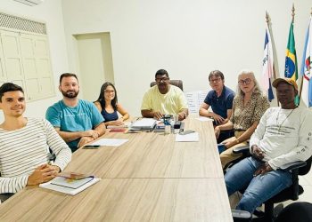 Vila Pavão concederá o piso salarial integral do magistério aos professores