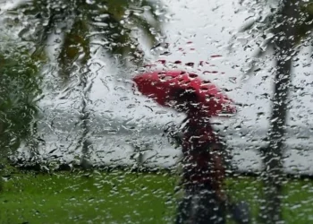 Inmet emite alerta de chuva intensa para 27 cidades do Espírito Santo