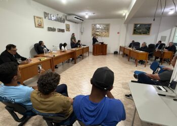 Operadores de máquinas e motoristas da prefeitura de Vila Pavão terão salários reajustados