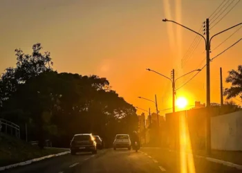 A semana começa com sol forte e calor no Espírito Santo, mas a virada do tempo já tem data marcada”