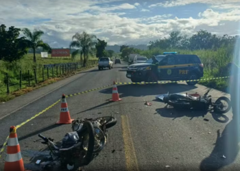 Jovem de 19 anos morre em colisão frontal entre motos na BR-259