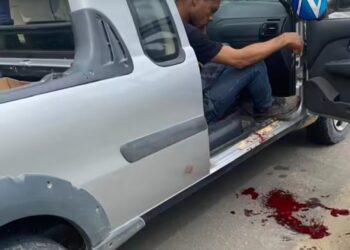 Assalto a taxista seguido de suposta tentativa de sequestro termina com suspeito baleado