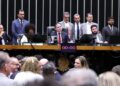 Câmara aprova em dois turnos fim da escala 6×1 com jornada máxima de 40 horas semanais