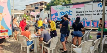 “Carretão da Castração” leva saúde animal gratuita a Vila Pavão
