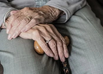 Idosos de 79 e 86 anos são rendidos, amarrados e agredidos durante assalto em São Gabriel da Palha