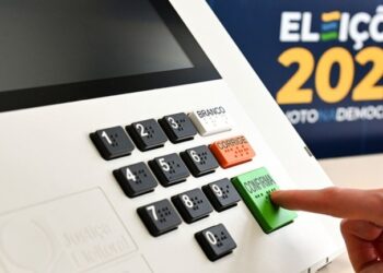 ES tem 403 candidatos a deputado estadual, 135 a deputado federal e 11 ao Senado; veja a lista completa